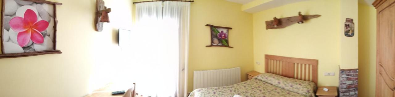 Hostal La Vega Peralejos Exteriör bild
